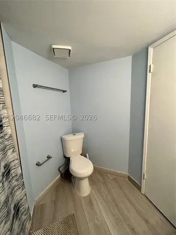 9421 Fontainebleau Boulevard Miami FL 33172