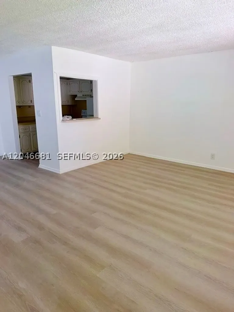 41 Salisbury West Palm Beach FL 33417