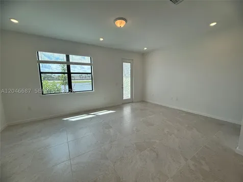 4286 Efendi Drive Lantana FL 33462