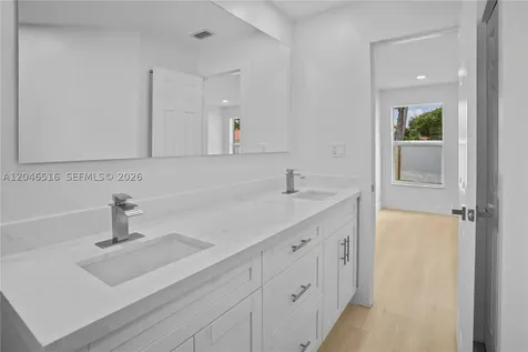 9354 Arborwood Circle Davie FL 33328