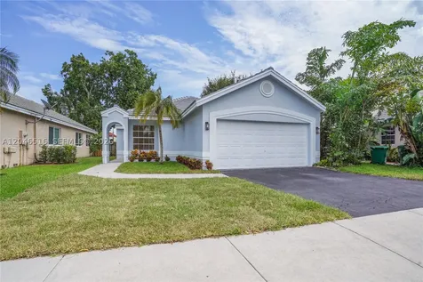 9354 Arborwood Circle Davie FL 33328