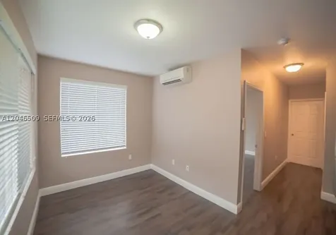 1752 NW 1st Street Miami FL 33125