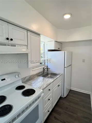 1946 NE 167th Street North Miami Beach FL 33162