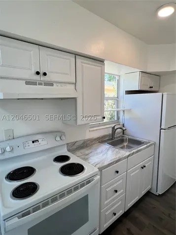 1946 NE 167th Street North Miami Beach FL 33162