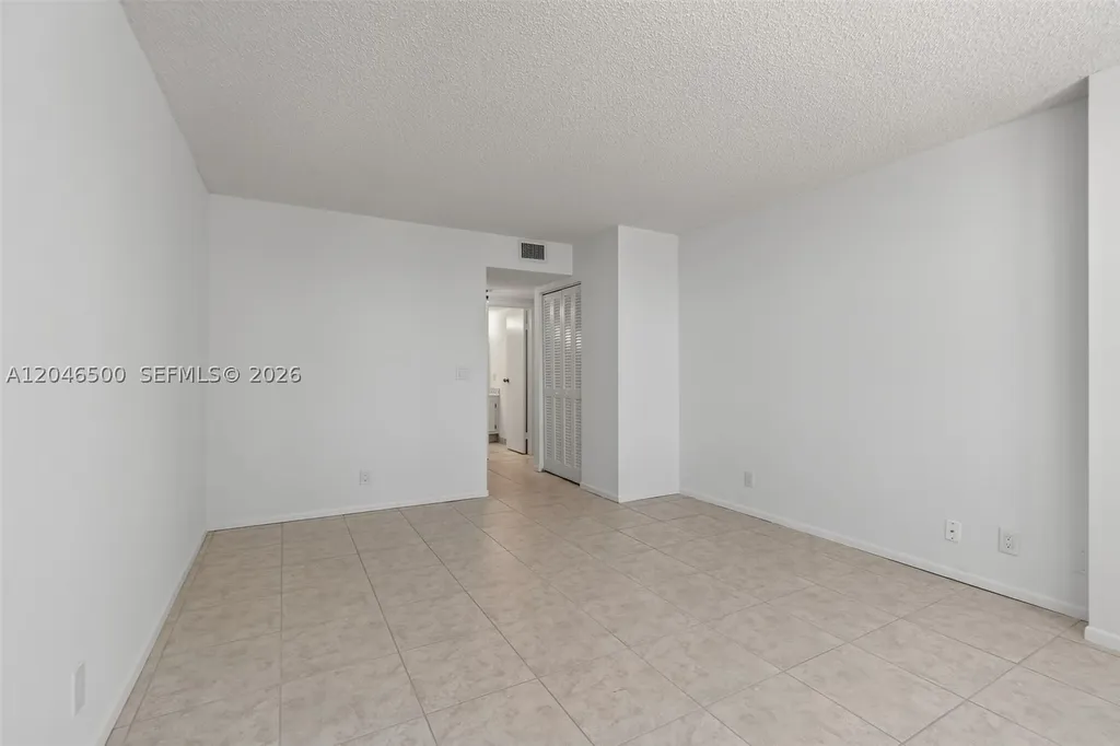 2301 S Ocean Drive Hollywood FL 33019