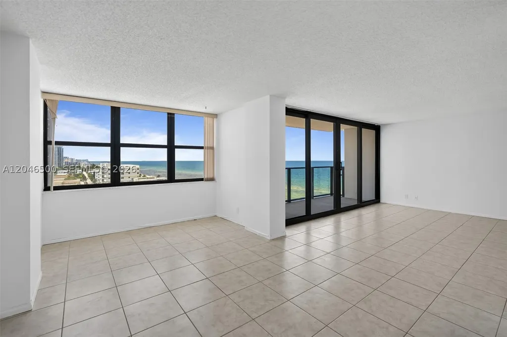 2301 S Ocean Drive Hollywood FL 33019