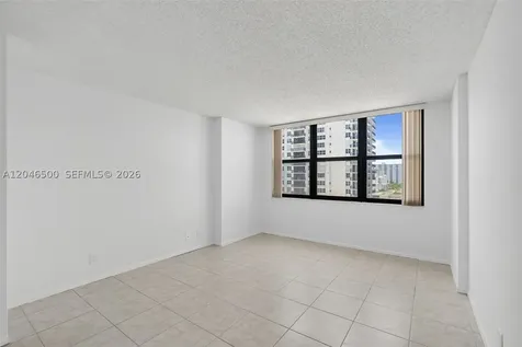 2301 S Ocean Drive Hollywood FL 33019