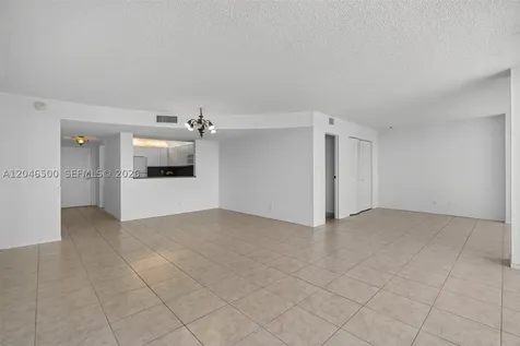 2301 S Ocean Drive Hollywood FL 33019