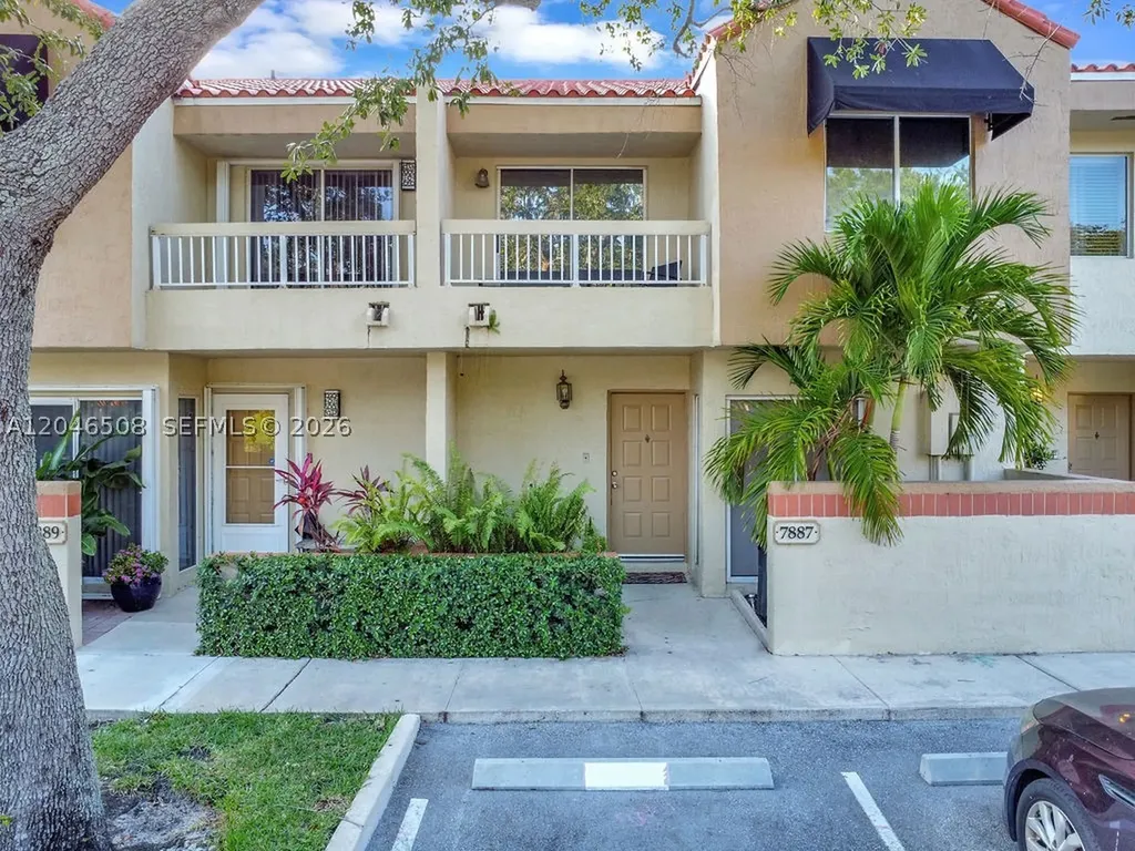 7887 NW 7th Court Plantation FL 33324