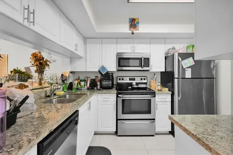 7887 NW 7th Court Plantation FL 33324