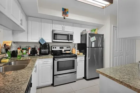 7887 NW 7th Court Plantation FL 33324