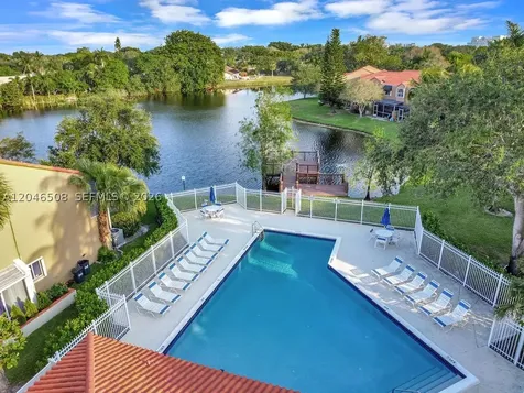 7887 NW 7th Court Plantation FL 33324