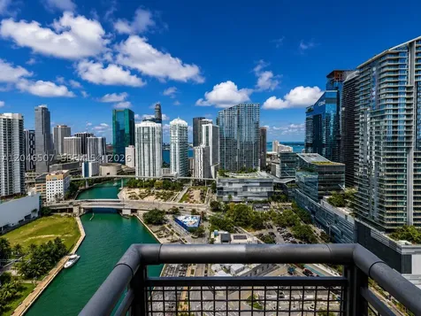 690 SW 1st Court Miami FL 33130