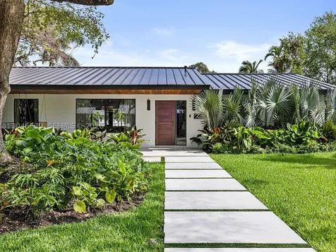 7945 SW 141st Terrace Palmetto Bay FL 33158