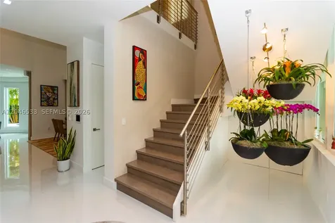 10561 NW 68th Terrace Doral FL 33178