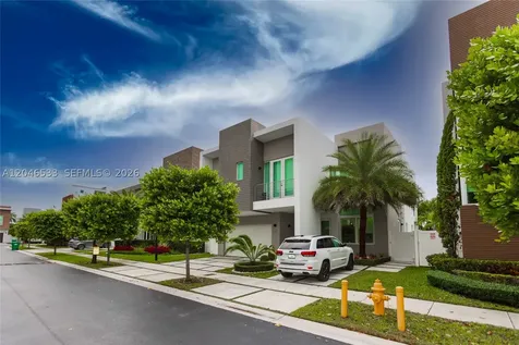 10561 NW 68th Terrace Doral FL 33178
