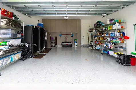 10561 NW 68th Terrace Doral FL 33178
