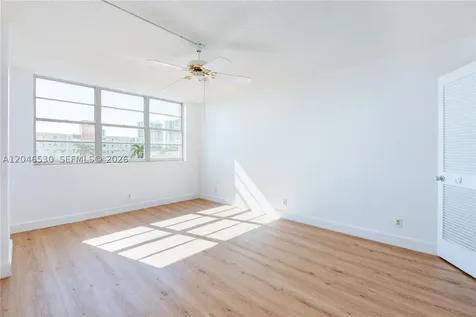 3161 S Ocean Drive Hallandale Beach FL 33009