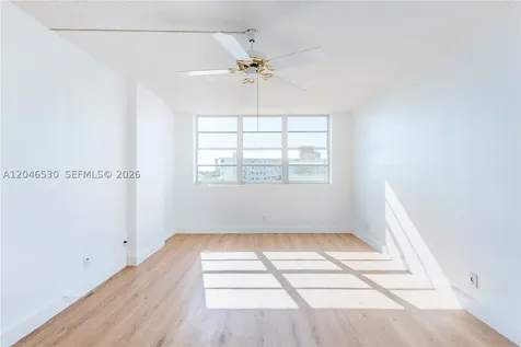 3161 S Ocean Drive Hallandale Beach FL 33009