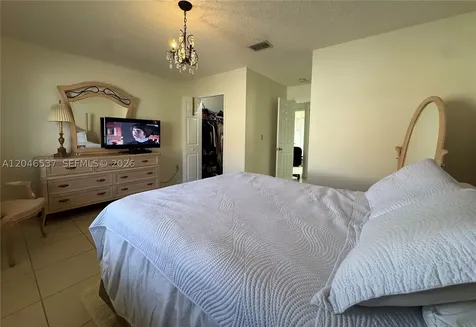 2365 W 74th Street Hialeah FL 33016