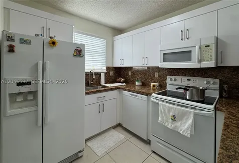 2365 W 74th Street Hialeah FL 33016