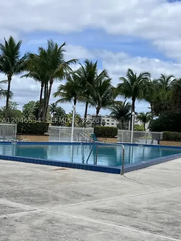 14601 N Kendall Drive Miami FL 33186