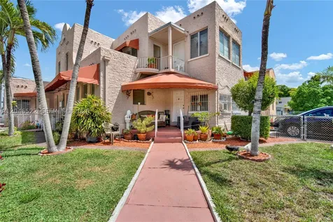 829 SW 19th Avenue Miami FL 33135