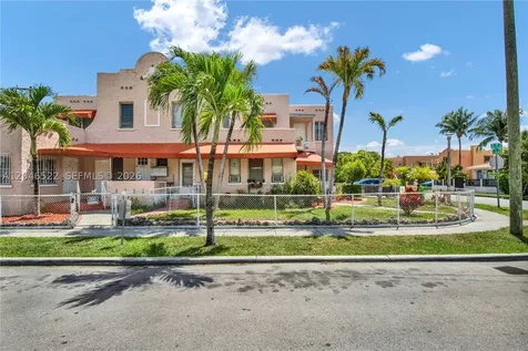 829 SW 19th Avenue Miami FL 33135