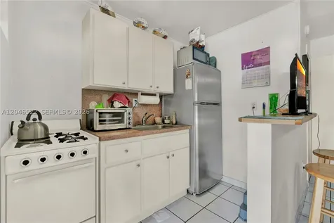 829 SW 19th Avenue Miami FL 33135