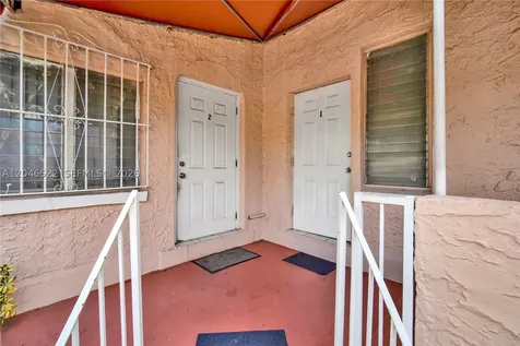 829 SW 19th Avenue Miami FL 33135