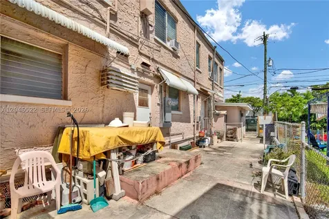 829 SW 19th Avenue Miami FL 33135