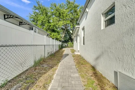 7537 NW 3rd Avenue Miami FL 33150