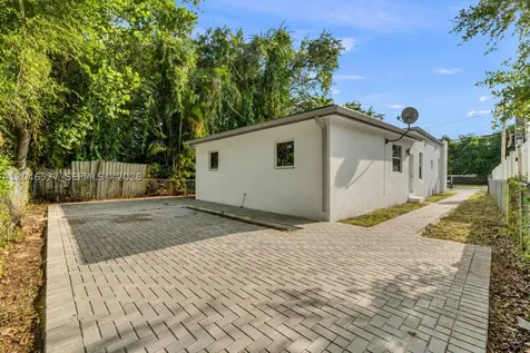 7537 NW 3rd Avenue Miami FL 33150