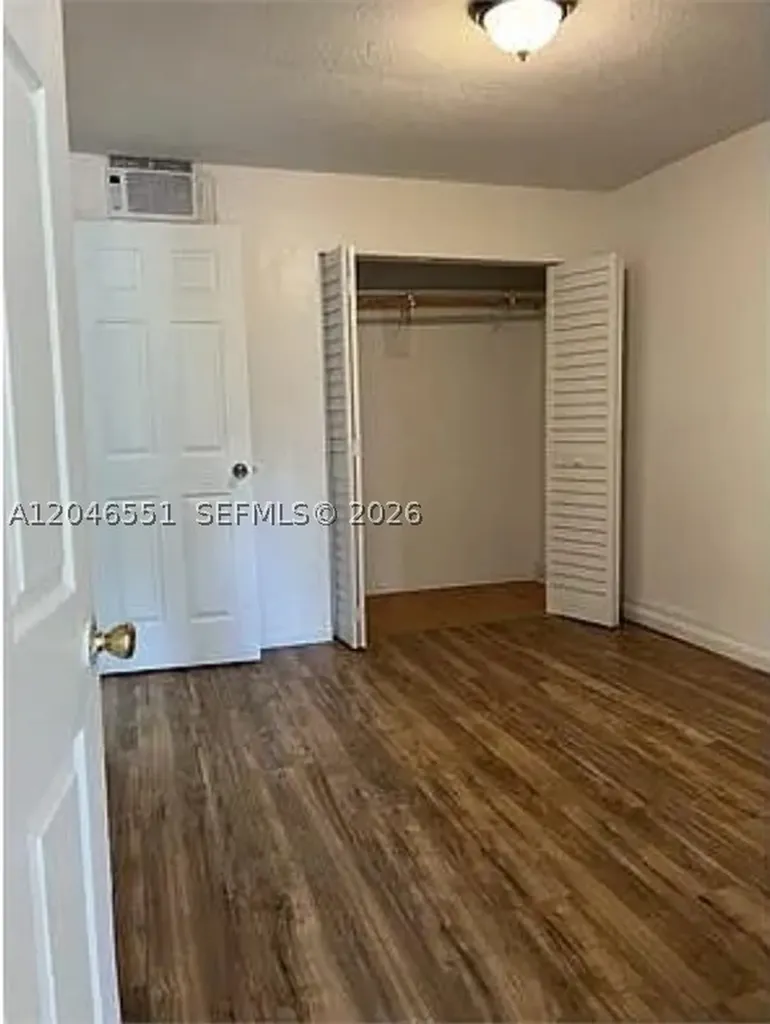2205 Roosevelt Street Hollywood FL 33020