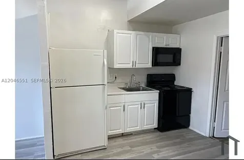 2205 Roosevelt Street Hollywood FL 33020