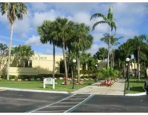 8075 SW 107th Avenue Miami FL 33173