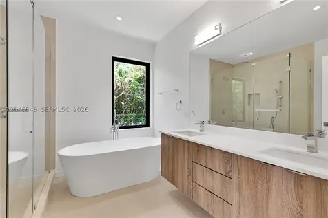 950 Bayamo Avenue Coral Gables FL 33146