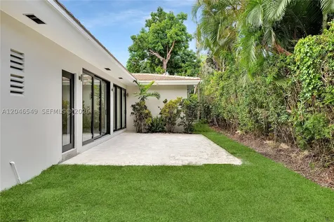 950 Bayamo Avenue Coral Gables FL 33146