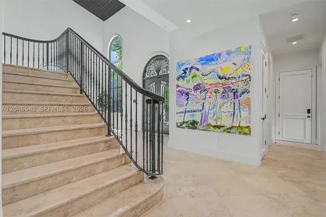 2561 Trapp Avenue Miami FL 33133