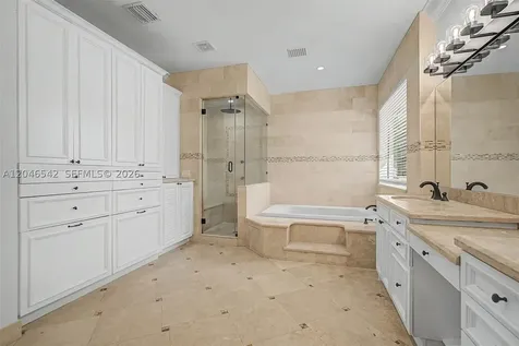 2561 Trapp Avenue Miami FL 33133
