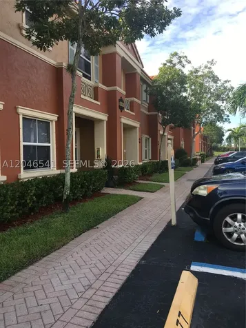 11528 NW 60th Terrace Doral FL 33178