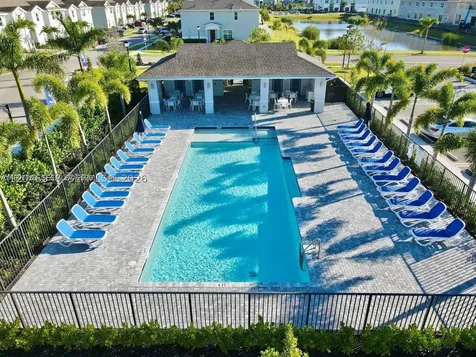 204 SE Woodbark Street Port St. Lucie FL 34984