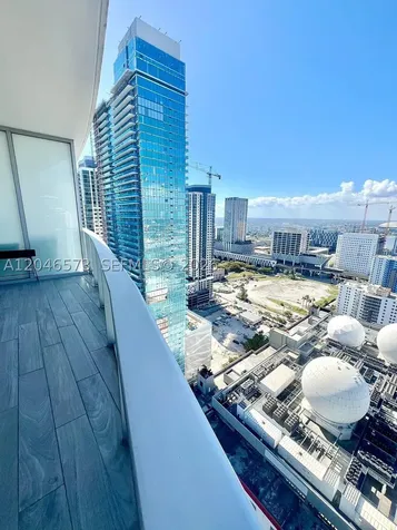 Miami FL 33132