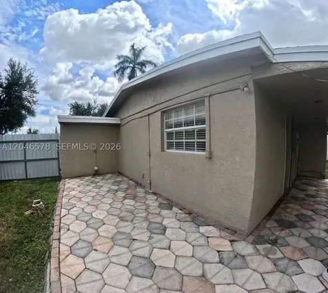 5720 SW 38th Court Davie FL 33314