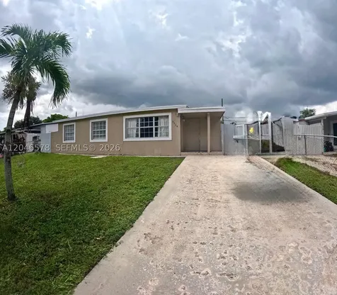 5720 SW 38th Court Davie FL 33314