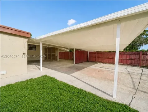 620 NW 182nd Terrace Miami Gardens FL 33169