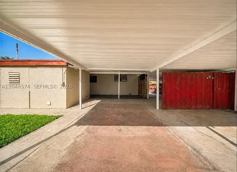 620 NW 182nd Terrace Miami Gardens FL 33169
