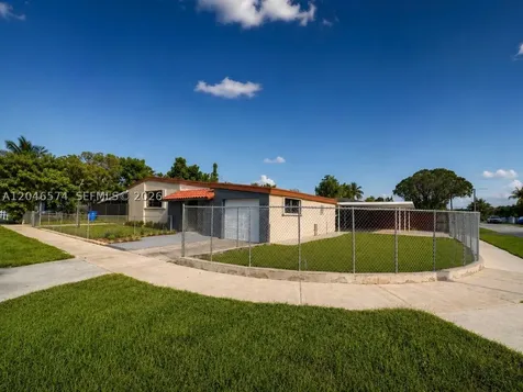 620 NW 182nd Terrace Miami Gardens FL 33169