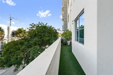 110 Washington Avenue Miami Beach FL 33139