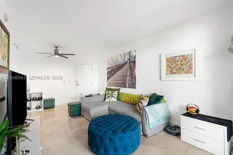 110 Washington Avenue Miami Beach FL 33139
